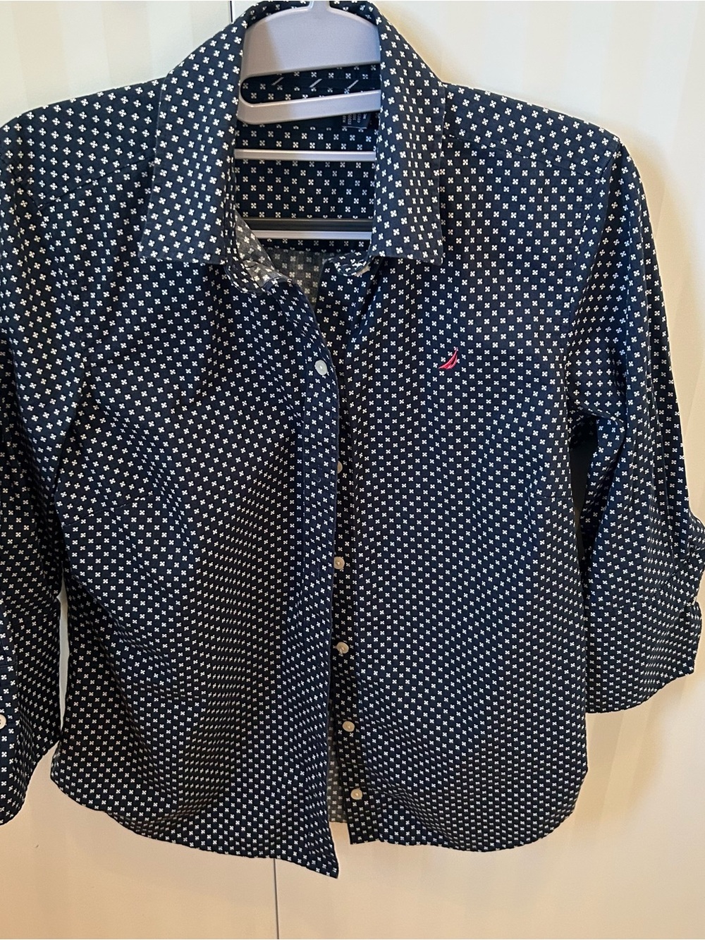 Nautica Navy Button-Down Shirt with White Geometric Print Size M
